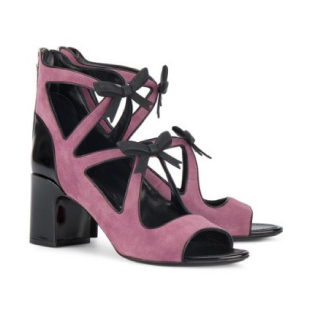 Fabrizio Viti suede cut out bow sandals NWOT